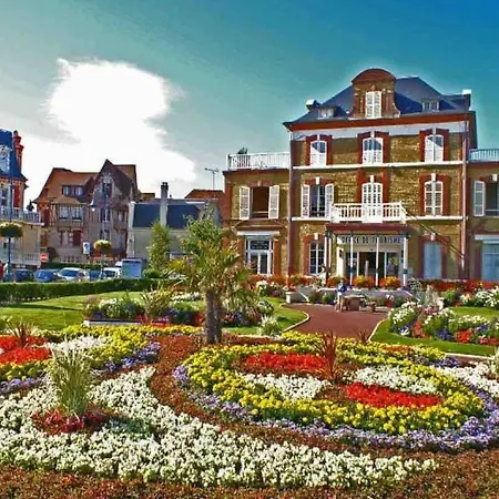 Villers Sur Mer - Charmante Petite Maison A 2 Pas Du Centre, 5Mn Mer 滨海维莱